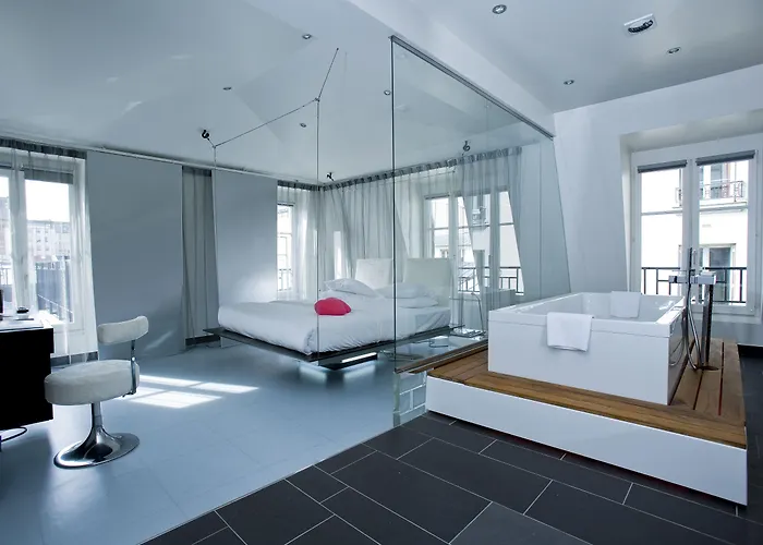 Kube Hotel Parigi